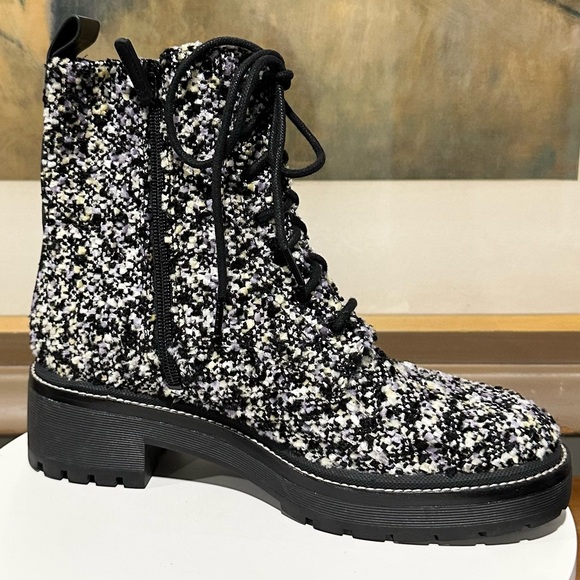 🌸TORY BURCH🌸 Miller Lug Sole Tweed & Leather Bootie In Black Size: 8.5 - Picture 3 of 8